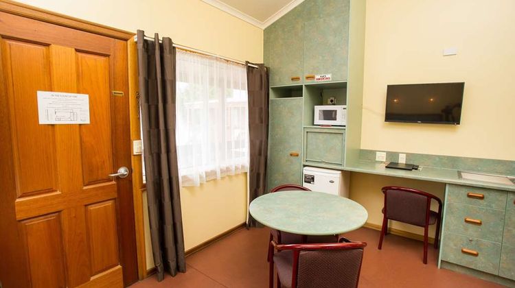 Downs Motel Other