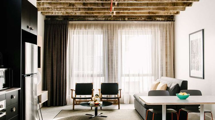 Veriu Broadway Suite