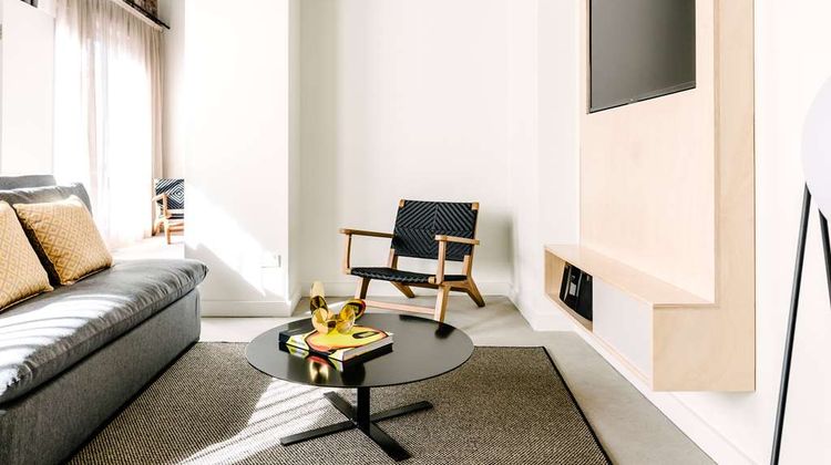 Veriu Broadway Suite