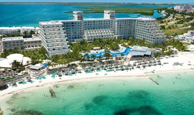 Hotel Riu Caribe Exterior