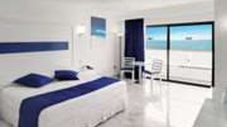 Hotel Riu Caribe Room