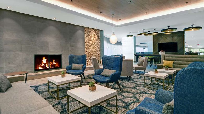 <b>Peachtree City Hotel & Conference Center Lobby</b>. Images powered by <a href="https://iceportal.shijigroup.com/" title="IcePortal" target="_blank">IcePortal</a>.