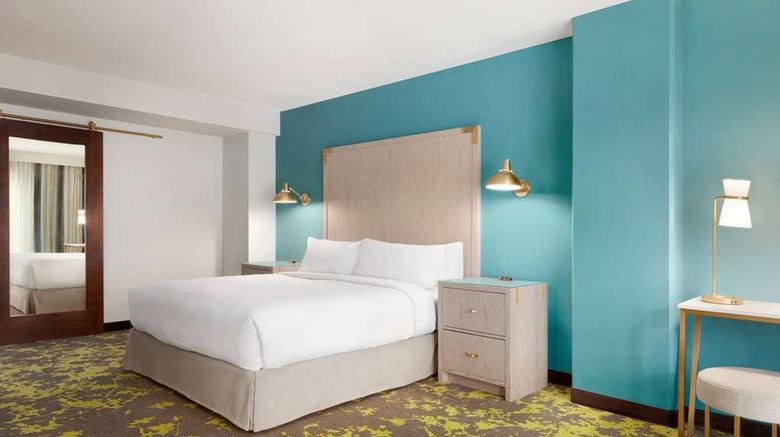 <b>Embassy Suites by Hilton Boulder Room</b>. Images powered by <a href="https://iceportal.shijigroup.com/" title="IcePortal" target="_blank">IcePortal</a>.