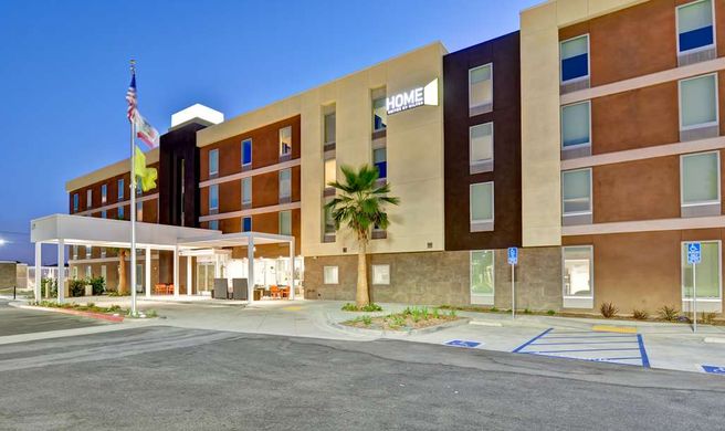Home2 Suites by Hilton Azusa Exterior