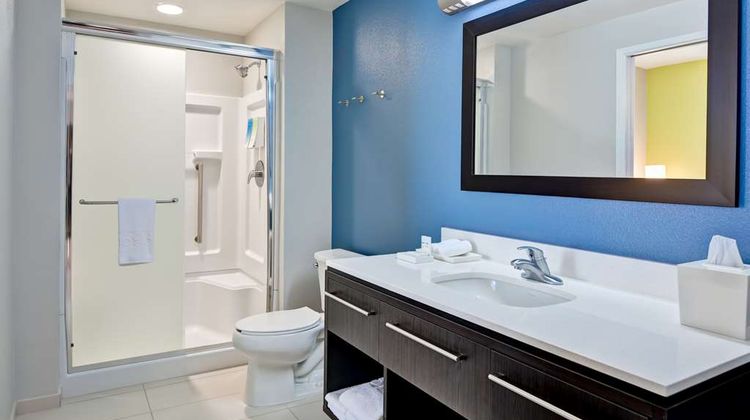 Home2 Suites by Hilton Azusa Room