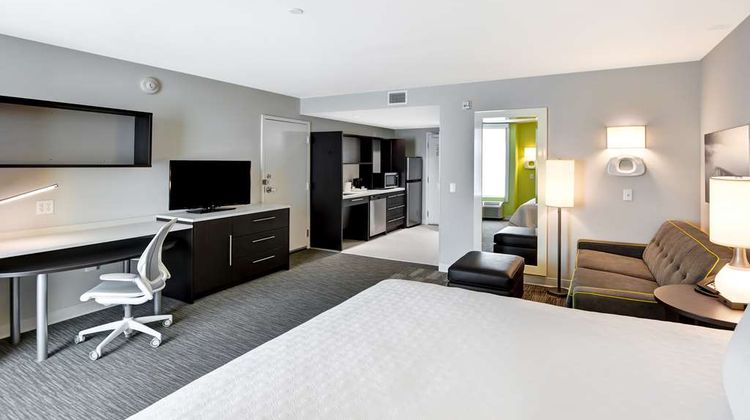 Home2 Suites by Hilton Azusa Room