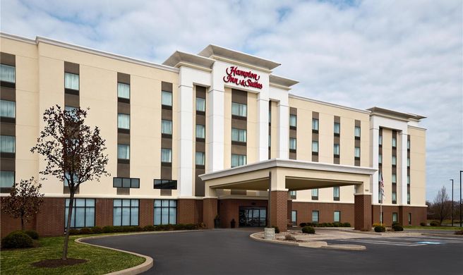 Hampton Inn & Suites Syracuse North Arpt Exterior