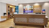 Hampton Inn & Suites Syracuse North Arpt Lobby
