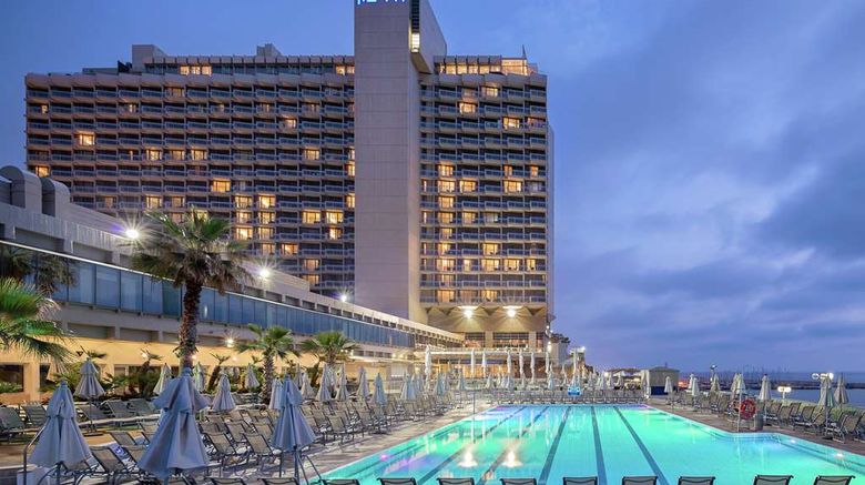 <b>The Vista at Hilton Tel Aviv Pool</b>. Images powered by <a href="https://iceportal.shijigroup.com/" title="IcePortal" target="_blank">IcePortal</a>.