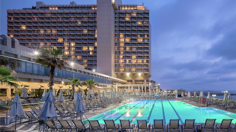 The Vista at Hilton Tel Aviv Pool