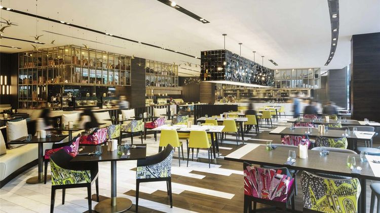 Novotel Singapore on Stevens Restaurant