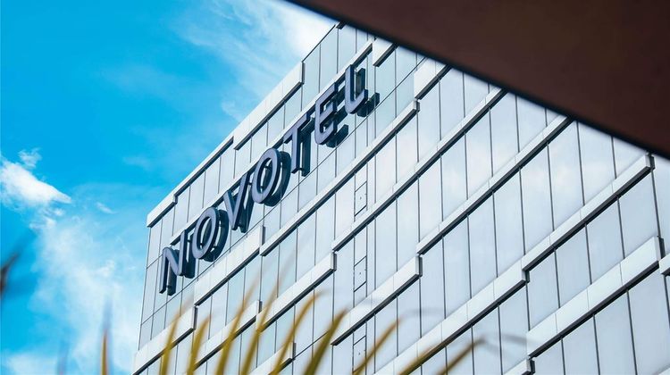 Novotel Singapore on Stevens Exterior
