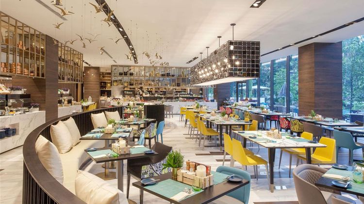 Novotel Singapore on Stevens Restaurant