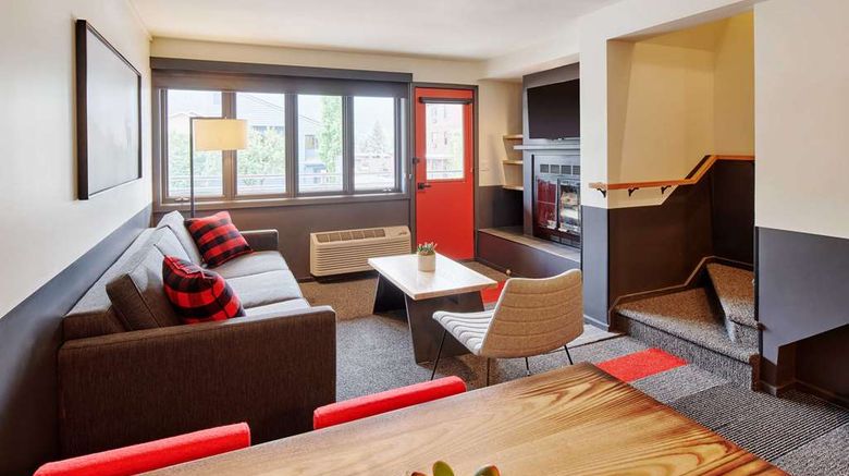 <b>Mountain Modern Suite</b>. Images powered by <a href="https://iceportal.shijigroup.com/" title="IcePortal" target="_blank">IcePortal</a>.