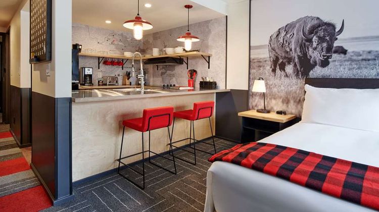 Mountain Modern Suite