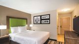 La Quinta Inn & Suites Brooklyn Central Room