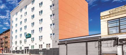 La Quinta Inn & Suites Brooklyn Central Exterior