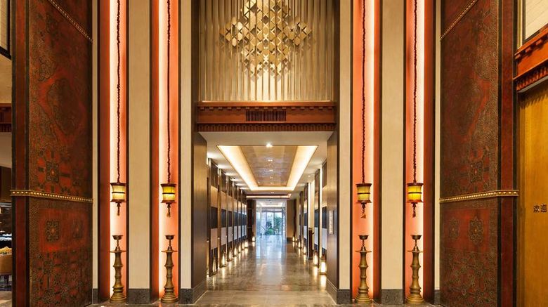 <b>Hilton Garden Inn Shangri-La Lobby</b>. Images powered by <a href="https://iceportal.shijigroup.com/" title="IcePortal" target="_blank">IcePortal</a>.