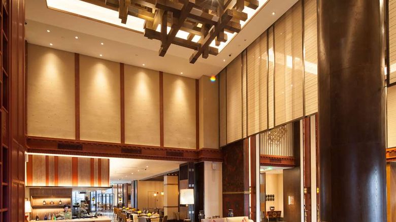 <b>Hilton Garden Inn Shangri-La Restaurant</b>. Images powered by <a href="https://iceportal.shijigroup.com/" title="IcePortal" target="_blank">IcePortal</a>.