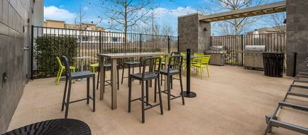 Home2 Suites by Hilton Baytown Exterior