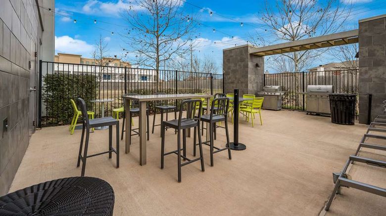 <b>Home2 Suites by Hilton Baytown Exterior</b>. Images powered by <a href="https://iceportal.shijigroup.com/" title="IcePortal" target="_blank">IcePortal</a>.