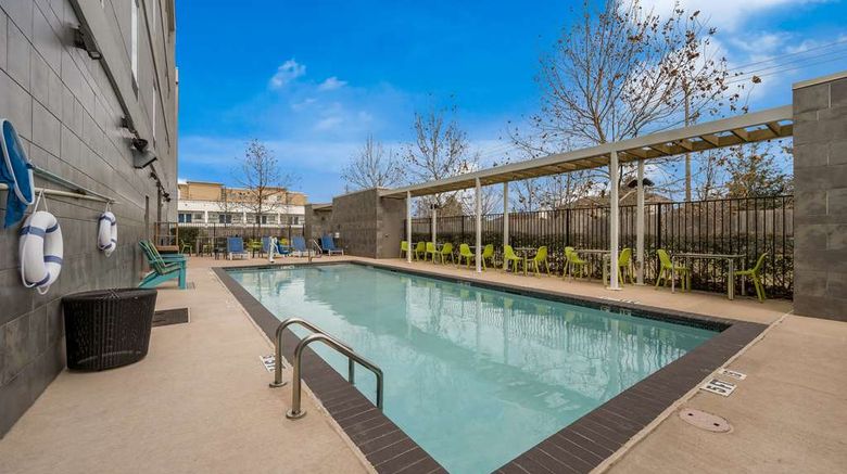 <b>Home2 Suites by Hilton Baytown Pool</b>. Images powered by <a href="https://iceportal.shijigroup.com/" title="IcePortal" target="_blank">IcePortal</a>.