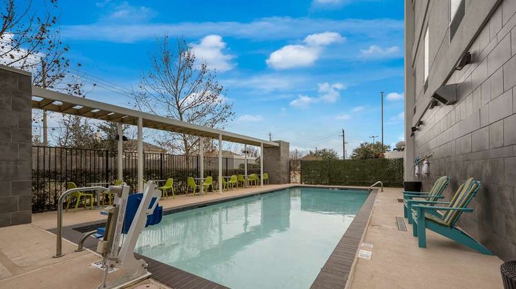 Home2 Suites by Hilton Baytown Pool