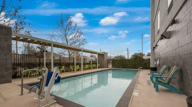 <b>Home2 Suites by Hilton Baytown Pool</b>. Images powered by <a href="https://iceportal.shijigroup.com/" title="IcePortal" target="_blank">IcePortal</a>.