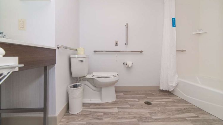 Hampton Inn Norwich Room