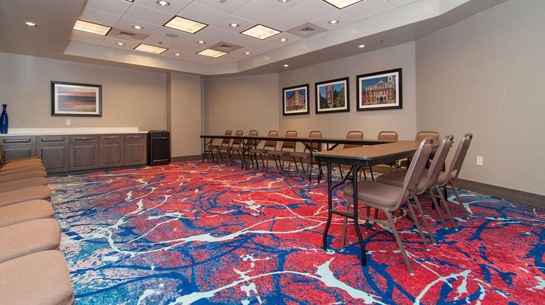 <b>Hampton Inn Norwich Meeting</b>. Images powered by <a href="https://iceportal.shijigroup.com/" title="IcePortal" target="_blank">IcePortal</a>.
