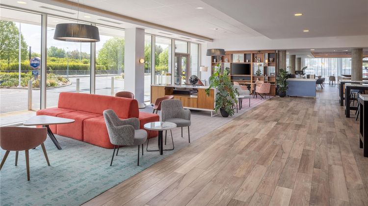 Hampton by Hilton Stansted Airport Lobby