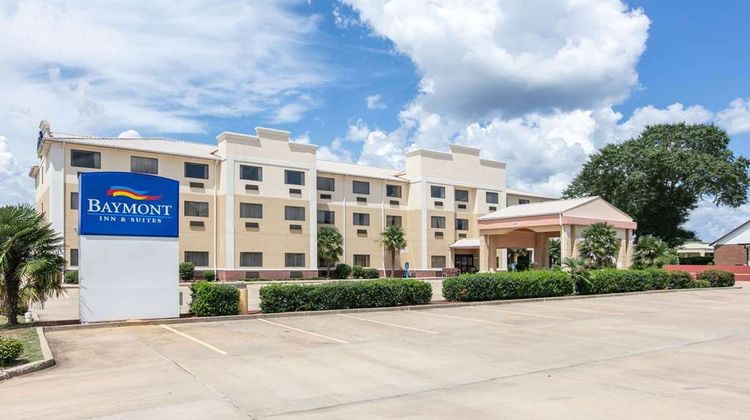 Baymont Inn & Suites McComb Exterior