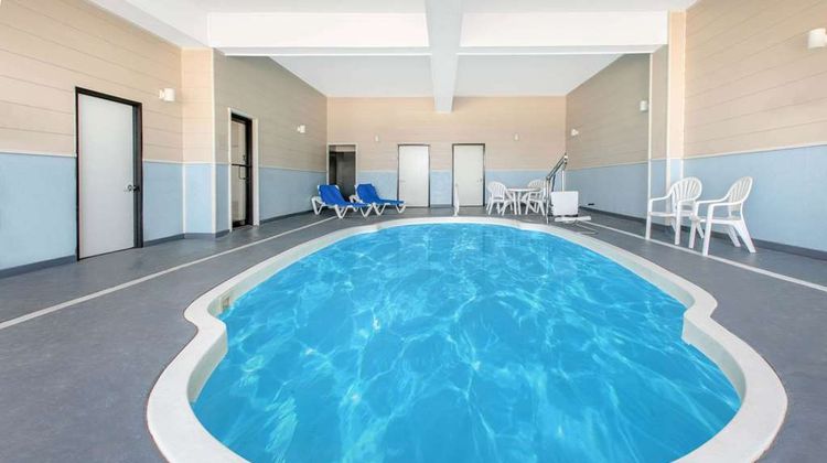 Baymont Inn & Suites McComb Pool