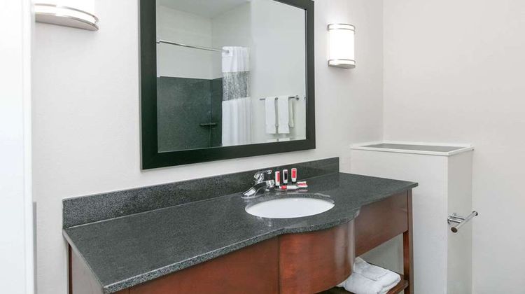 Baymont Inn & Suites McComb Room