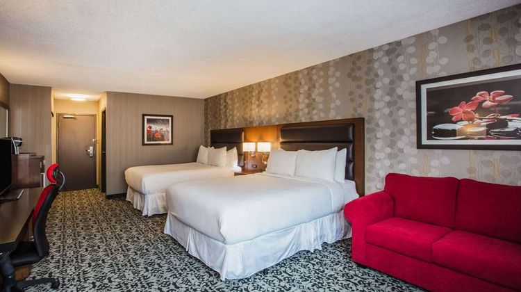 Ramada Jackson's Point Room