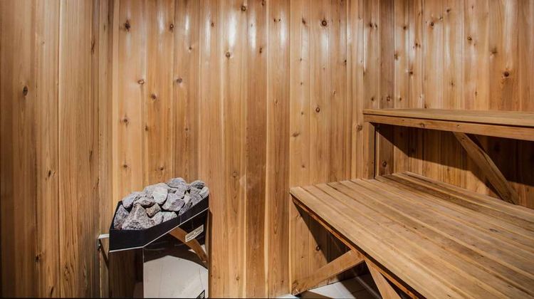 Ramada Jackson's Point Spa