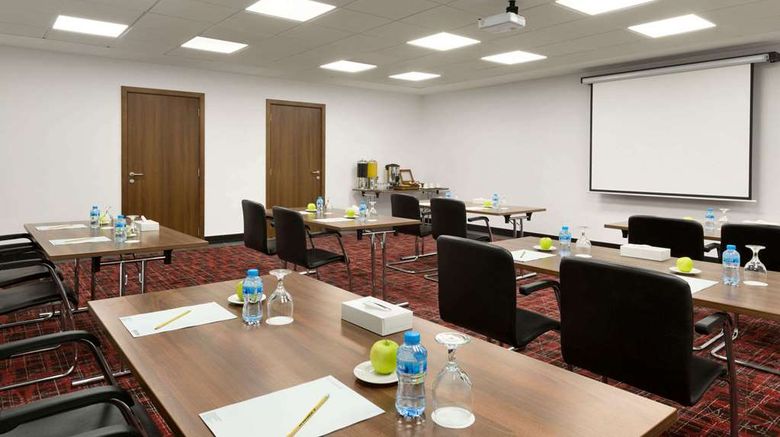 <b>Ramada Encore Al Khobar Olaya Meeting</b>. Images powered by <a href="https://iceportal.shijigroup.com/" title="IcePortal" target="_blank">IcePortal</a>.
