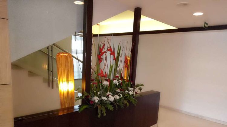 Iris Hotel Lobby