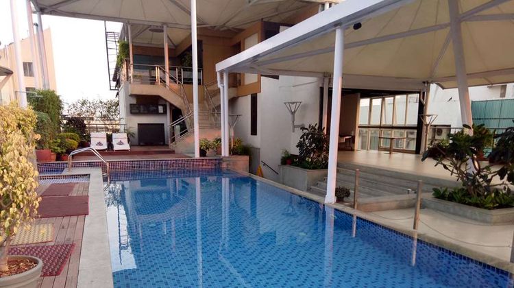 Iris Hotel Pool