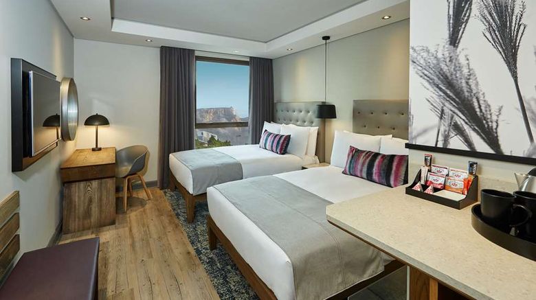 <b>SunSquare Cape Town City Bowl Room</b>. Images powered by <a href="https://iceportal.shijigroup.com/" title="IcePortal" target="_blank">IcePortal</a>.