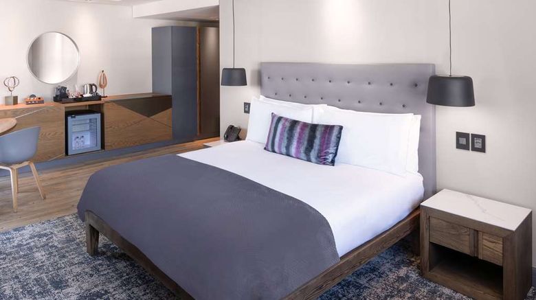 <b>SunSquare Cape Town City Bowl Suite</b>. Images powered by <a href="https://iceportal.shijigroup.com/" title="IcePortal" target="_blank">IcePortal</a>.