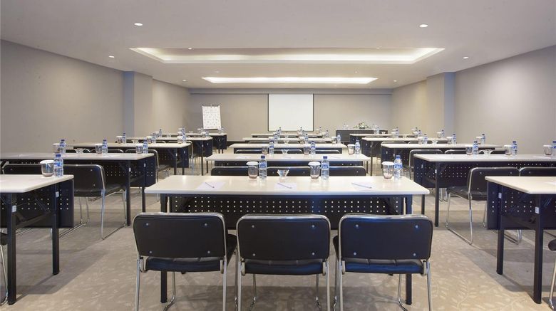 <b>INNSIDE Yogyakarta Meeting</b>. Images powered by <a href="https://iceportal.shijigroup.com/" title="IcePortal" target="_blank">IcePortal</a>.