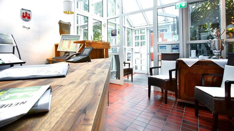 <b>Hotel Pelli Hof Rendsburg by Tulip Inn Lobby</b>. Images powered by <a href="https://iceportal.shijigroup.com/" title="IcePortal" target="_blank">IcePortal</a>.