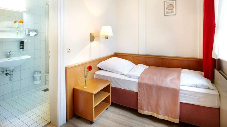 <b>Hotel Pelli Hof Rendsburg by Tulip Inn Room</b>. Images powered by <a href="https://iceportal.shijigroup.com/" title="IcePortal" target="_blank">IcePortal</a>.