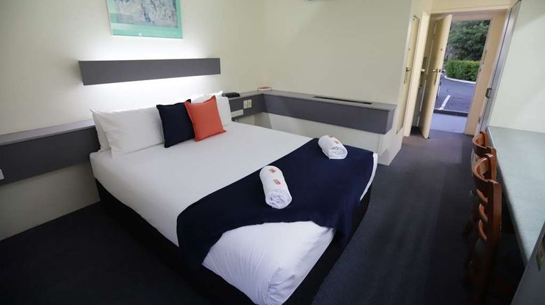 <b>Emerald Central Hotel Room</b>. Images powered by <a href="https://iceportal.shijigroup.com/" title="IcePortal" target="_blank">IcePortal</a>.