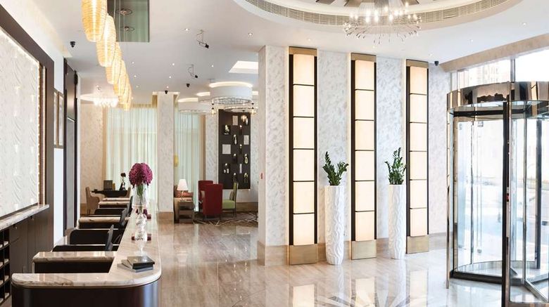 <b>Carlton Downtown Hotel Lobby</b>. Images powered by <a href="https://iceportal.shijigroup.com/" title="IcePortal" target="_blank">IcePortal</a>.