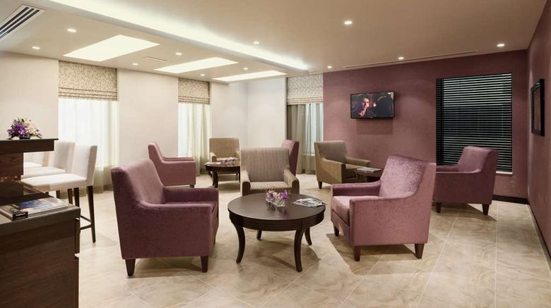 <b>Carlton Downtown Hotel Restaurant</b>. Images powered by <a href="https://iceportal.shijigroup.com/" title="IcePortal" target="_blank">IcePortal</a>.
