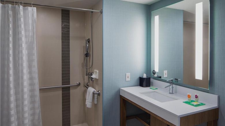 <b>Hyatt Place Long Island City Room</b>. Images powered by <a href="https://iceportal.shijigroup.com/" title="IcePortal" target="_blank">IcePortal</a>.