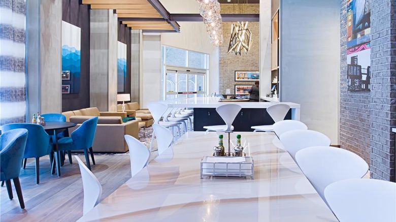 <b>Hyatt Place Long Island City Lobby</b>. Images powered by <a href="https://iceportal.shijigroup.com/" title="IcePortal" target="_blank">IcePortal</a>.