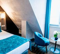 Hotel de la Paix Tour Eiffel Room
